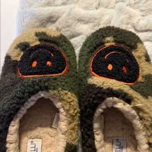 Capelli of New York Camo Kids Slippers with Orange Accents